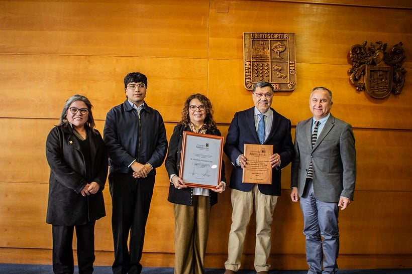 Dr. Humberto González recibió la distinción de Profesor Emérito de la UACh