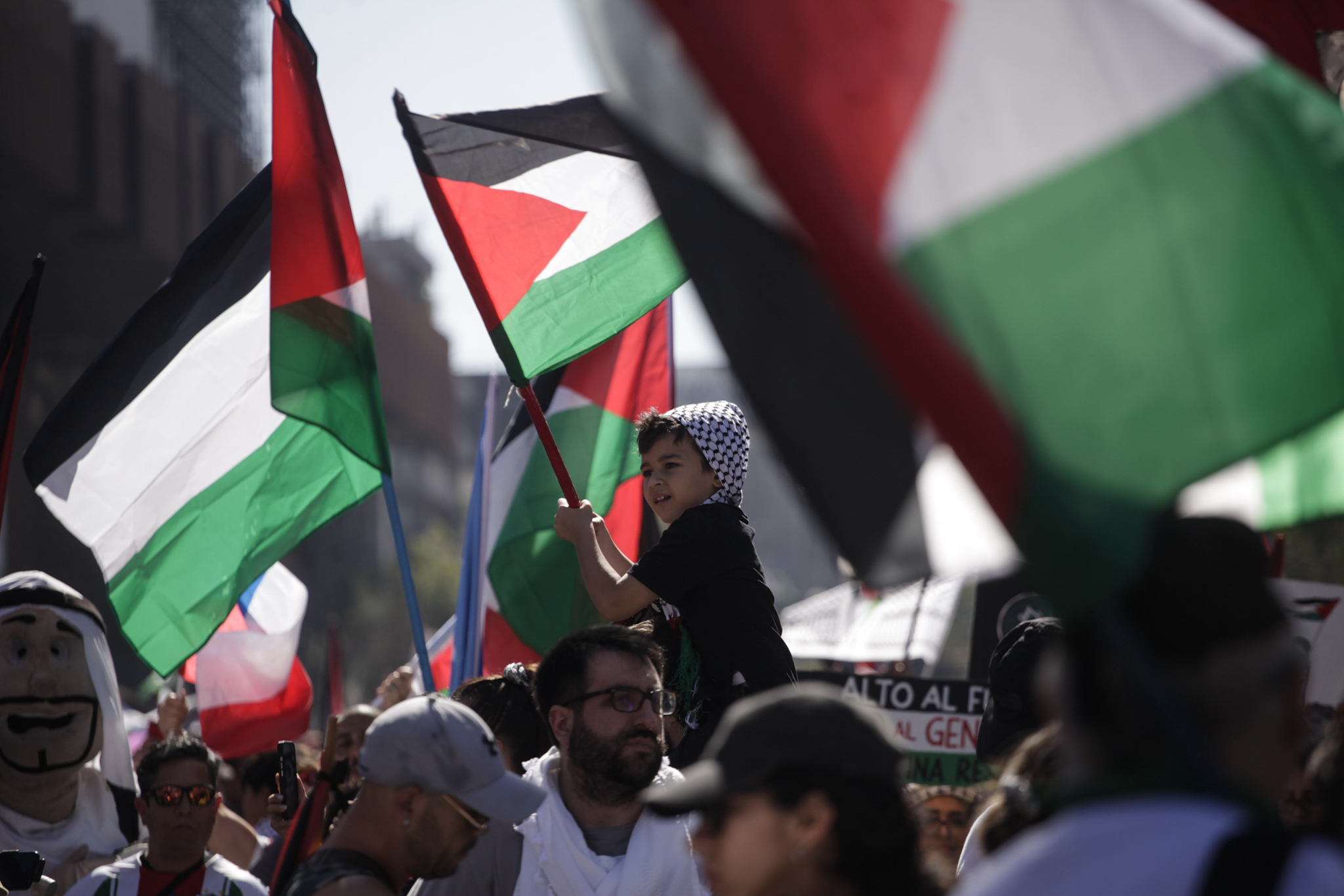 Cancillería anunció que 68 ciudadanos palestinos evacuados de Gaza arribaron a nuestro país Cancillería anunció que 68 ciudadanos palestinos evacuados de Gaza arribaron a nuestro país