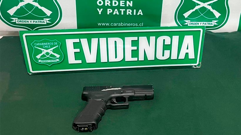 Accidente vehicular en Alto Hospicio termina con dos adolescentes detenidos por porte de arma de fuego Accidente vehicular en Alto Hospicio termina con dos adolescentes detenidos por porte de arma de fuego