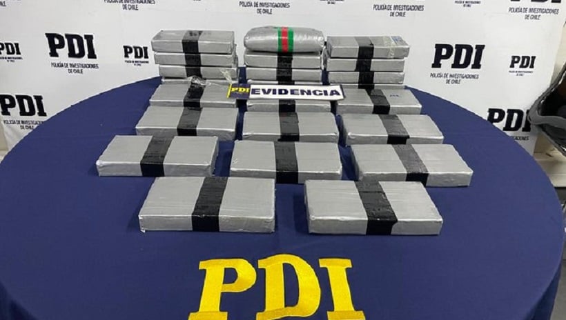 Dos mujeres detenidas con casi 25 kilos de cocaína y ketamina: ingresaron como turistas por complejo Chacalluta de Arica