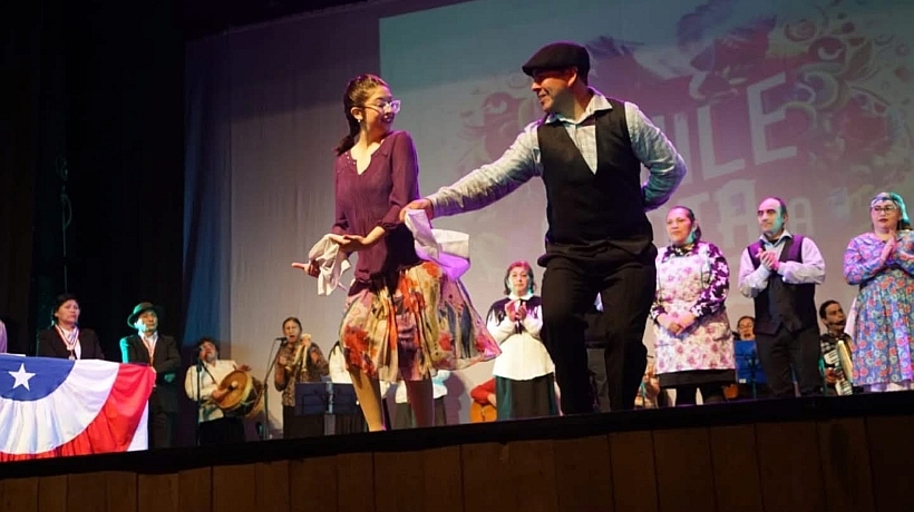 Pareja de Dalcahue competirá en campeonato nacional de cueca