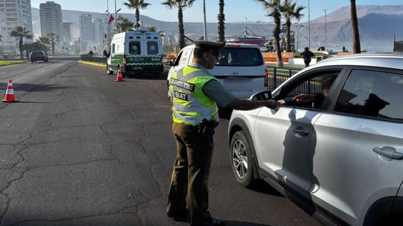 Detienen a 81 personas durante el fin de semana en Tarapacá: 11 conducían bajo los efectos del alcohol y drogas Detienen a 81 personas durante el fin de semana en Tarapacá: 11 conducían bajo los efectos del alcohol y drogas