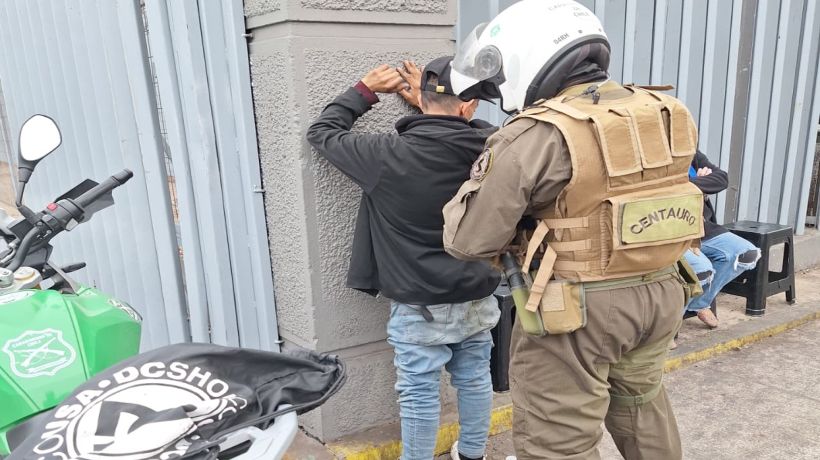 Detienen a cinco personas durante fiscalizaciones en Iquique