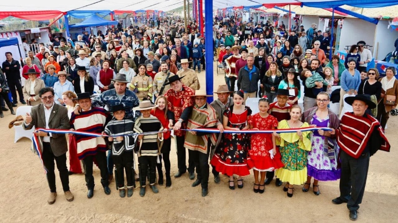 Zapallar aplicará ordenanza que restringe circulación nocturna de menores durante Fiestas Patrias