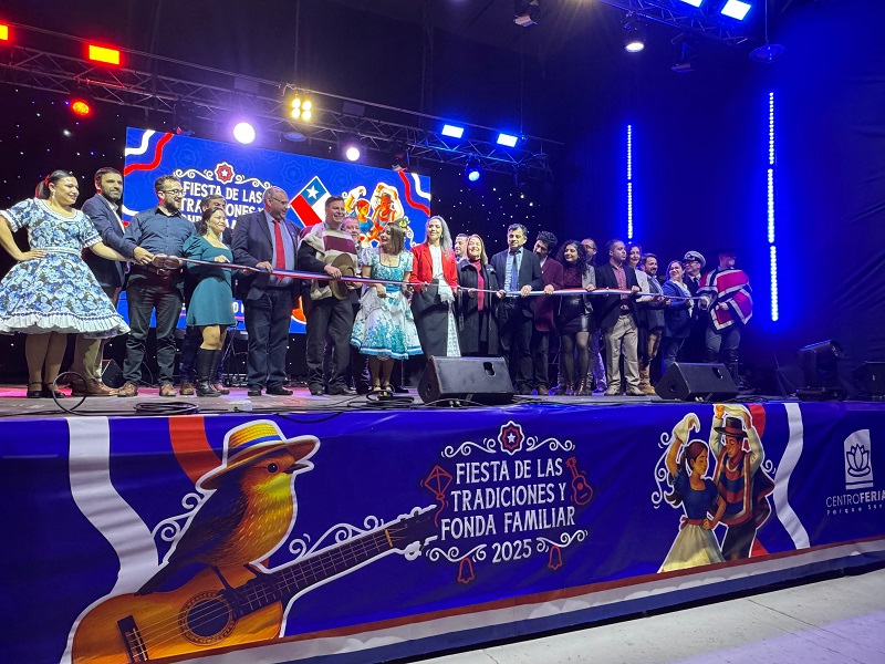 Artistas locales y actividades familiares dieron el vamos a la XXII Fiesta de las Tradiciones en Valdivia