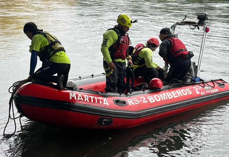 Equipo de buzos especializados se suma a la búsqueda de joven argentino desaparecido en el río Bueno