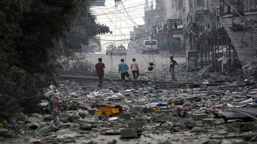 Israel suspende acceso de convoyes humanitarios de Jordania a Gaza tras ataque del jueves