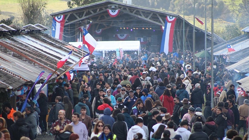 Lluvia no empañó las fiestas dieciocheras en la Provincia de Chiloé Lluvia no empañó las fiestas dieciocheras en la Provincia de Chiloé