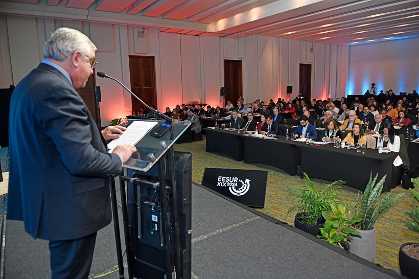 Contribución de regiones al desarrollo del país será tema central en el EESur Contribución de regiones al desarrollo del país será tema central en el EESur