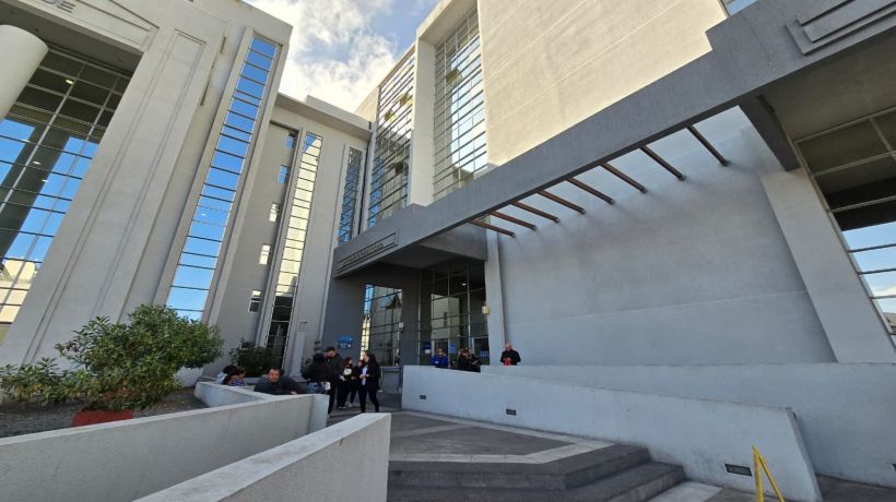 Tribunal aprueba acuerdo reparatorio y médicos imputados por muerte de niño de seis años en Iquique piden disculpas públicas