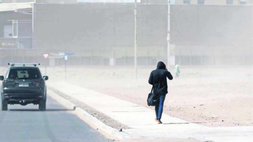 Alerta por vientos moderados y probables tormentas de arena afectará a cuatro comunas de la Región de Antofagasta Alerta por vientos moderados y probables tormentas de arena afectará a cuatro comunas de la Región de Antofagasta