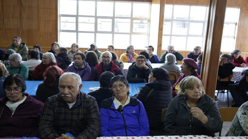 Participación de personas mayores en actualización del Plan Municipal de Cultura en Curaco de Vélez