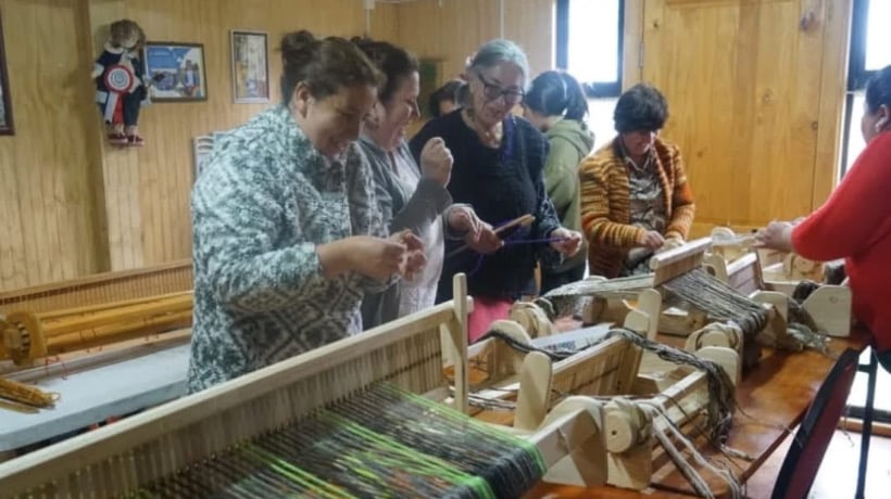 Castro: En Peuque realizan taller de telar