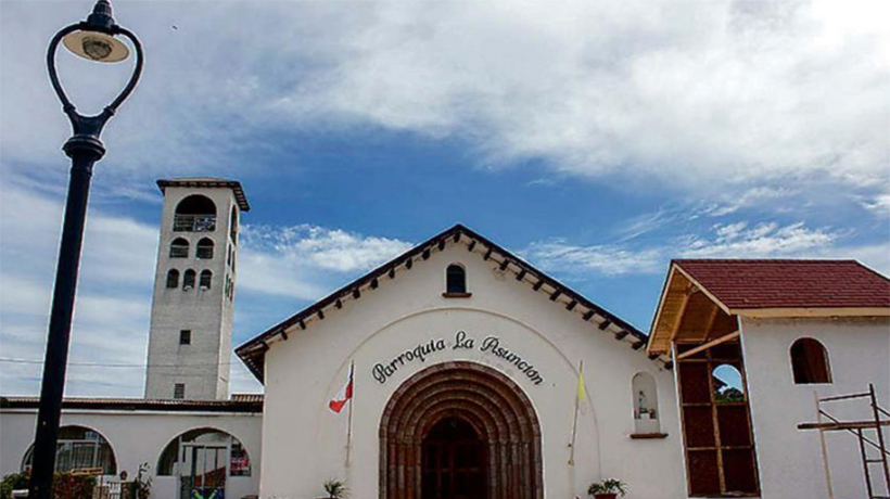 Los vecinos de Las Cruces siguen reuniendo fondos para salvar su histórica parroquia de 80 años