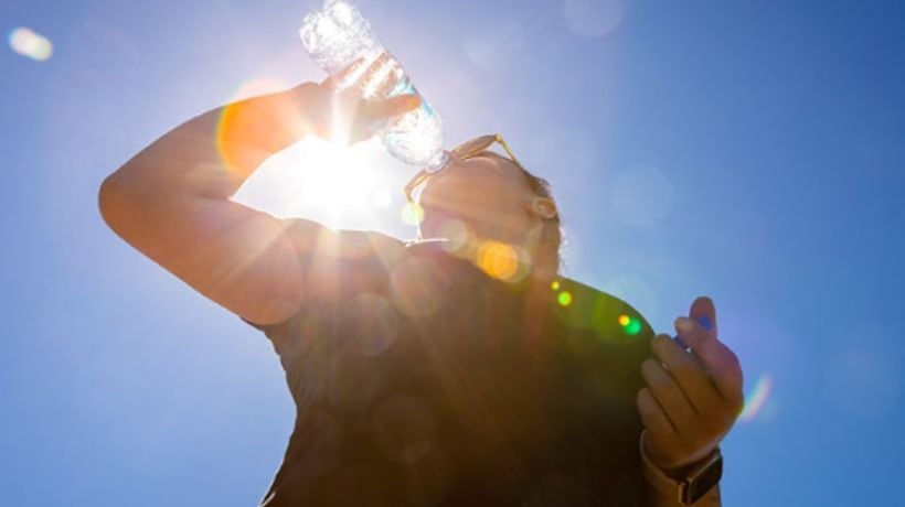 Pronostican hasta 36 °C en la pampa: declaran alerta temprana preventiva en tres comunas de Antofagasta