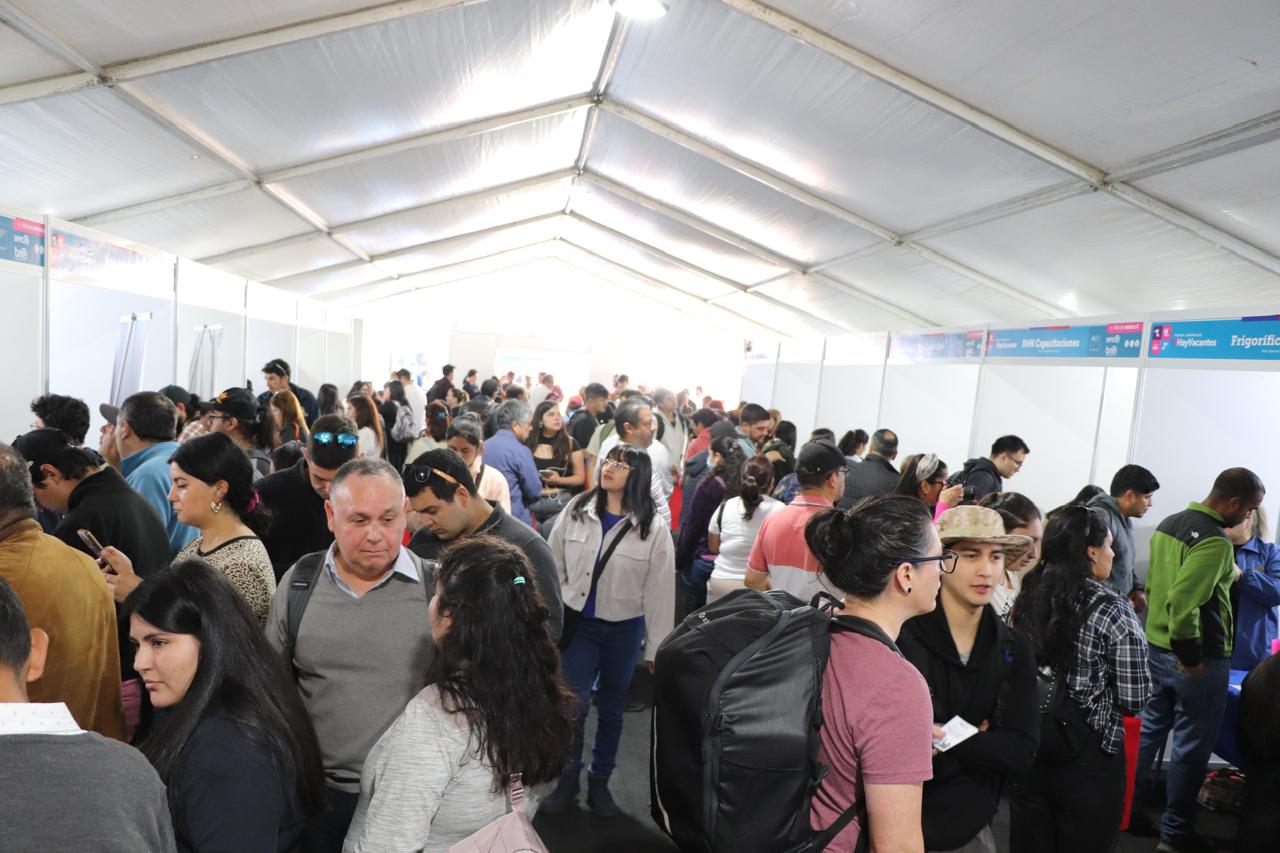 Más de 7.000 puestos de trabajo  ofrecerá la feria laboral del Sence Ñuble