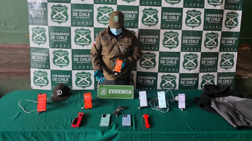 Turbazo en tienda Entel de Los Andes termina con seis detenidos: tres son menores de edad