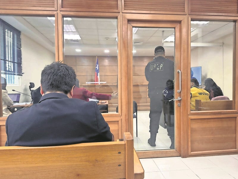 Valdivia: atacante de guardias de seguridad del Lider quedó en prisión preventiva