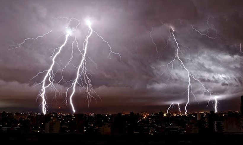 Emiten alerta de tormentas eléctricas para la región Metropolitana y O'Higgins