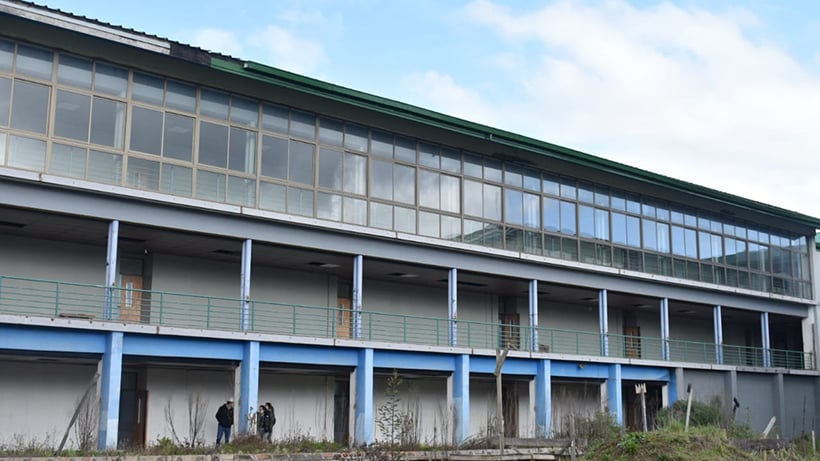 Acusan lentitud en procesos para retomar obras del Liceo Carmela Carvajal de Osorno