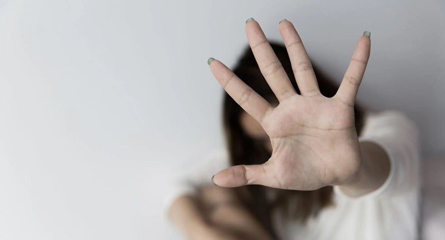 Revisó su celular: Prisión preventiva para sujeto que intentó ahorcar a pareja en Arica