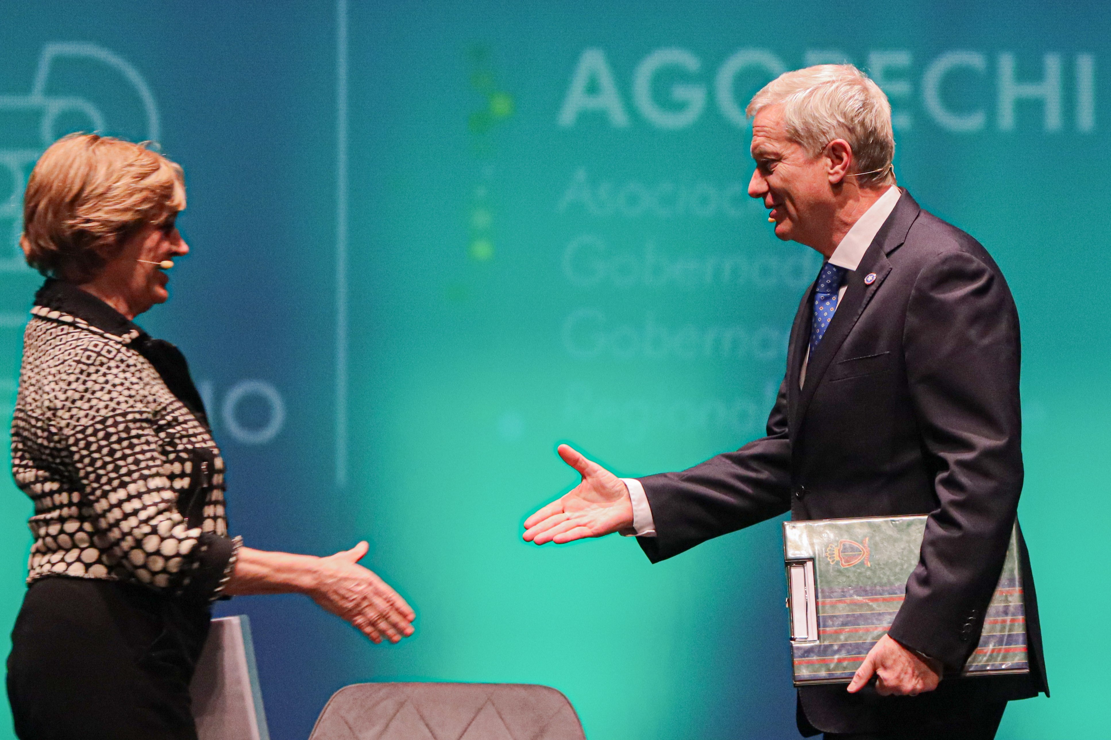Kast y Matthei criticaron eventual falta de glosa con recursos de libre disposición en presupuesto 2026