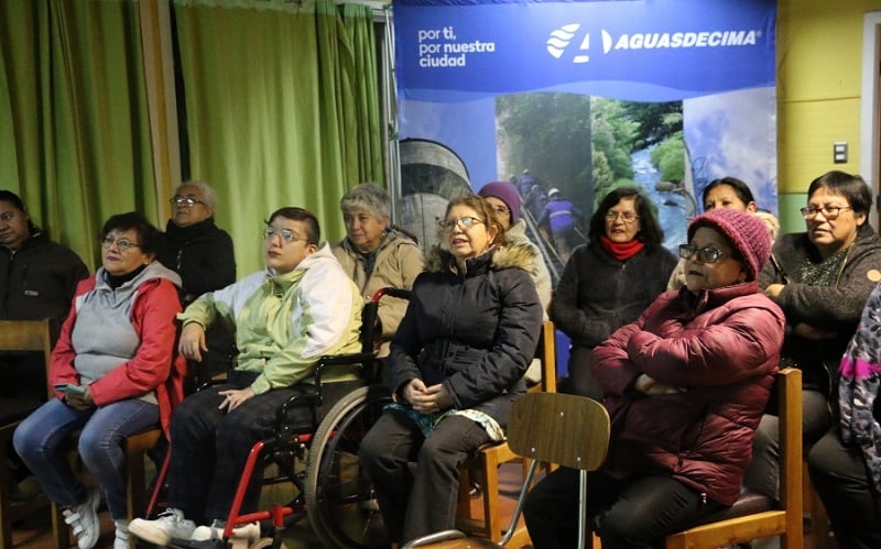 Valdivia: cerca de 300 vecinos se capacitaron en buen uso del alcantarillado