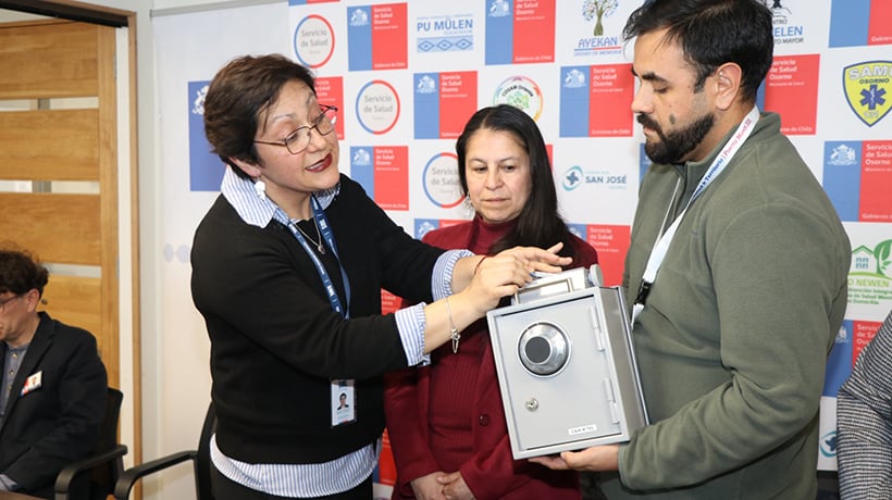 Entregan cajas de seguridad para test de alcoholemia y narcolemia en centros de salud de Osorno