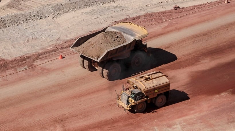 Estudio detalla desafíos que enfrentan operadores de camiones mineros de alto tonelaje