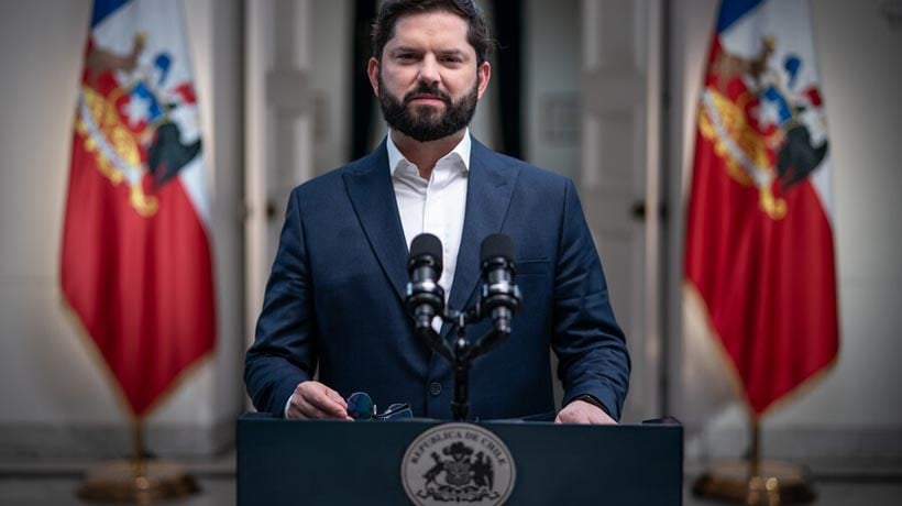 Boric salió al paso de los dichos de Kast: “Discutir de las políticas públicas no es cobarde, es democrático”