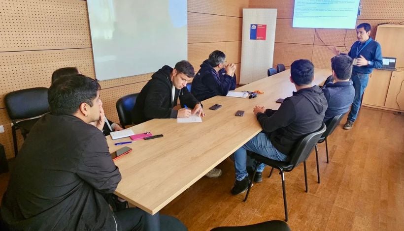 Hospital de Alto Hospicio fortalece sus capacidades en energía sostenible