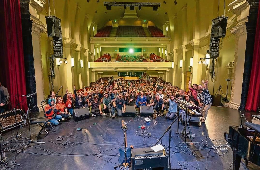 Los Ríos: Destacan 18 años de actividad artística regional, aporte de los teatros y creación de empleos