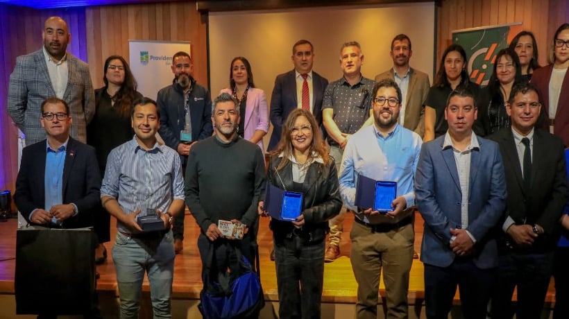 Municipalidad de Chonchi obtuvo primer lugar en concurso de Buenas Prácticas de Gestión Municipal en Actividad Física y Deporte 2025