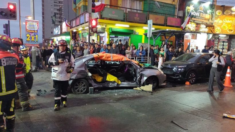 Antofagasta: Choque múltiple en Av. Rendic con Salvador Allende deja cinco lesionados
