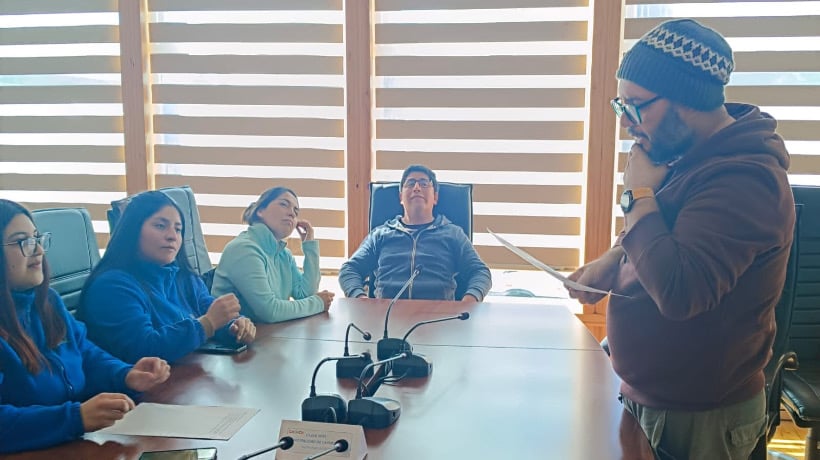 Senda Previene capacita a trabajadores de empresa Toralla de Chonchi en habilidades preventivas parentales