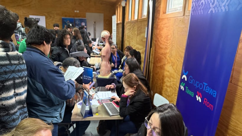 Más de 300 personas participaron en reciente Feria Laboral 2025 en Ancud