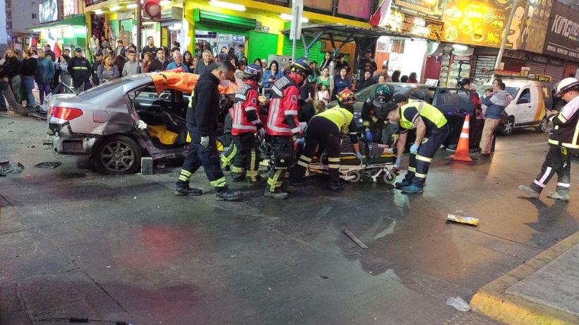 Conductores quedan con arraigo y suspensión de licencia tras accidente en Av. Salvador Allende en Antofagasta Conductores quedan con arraigo y suspensión de licencia tras accidente en Av. Salvador Allende en Antofagasta