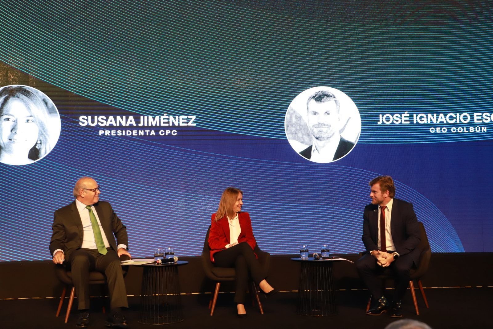 Tarea para próximo gobierno: Sondeo de Colbún revela que reforma al SEA es prioridad en sector energético