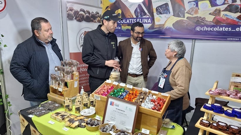 ExpoFOSIS 2025 abrió sus puertas con más de 50 emprendedores en Valdivia ExpoFOSIS 2025 abrió sus puertas con más de 50 emprendedores en Valdivia