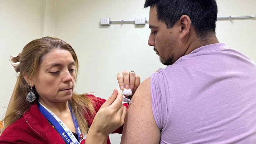Cobertura de vacunación antigripal alcanza 76,1% en Chiloé