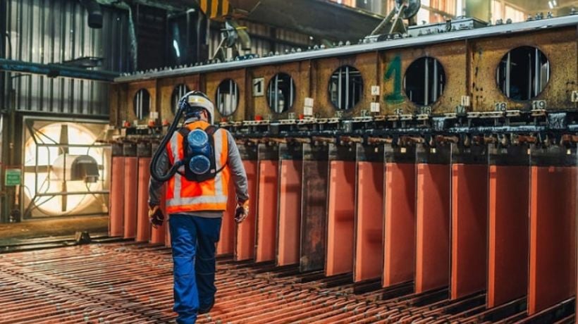 Minería privada aumenta un 50% su tributación: 10 compañías top aportarán más de US$ 5.500 millones