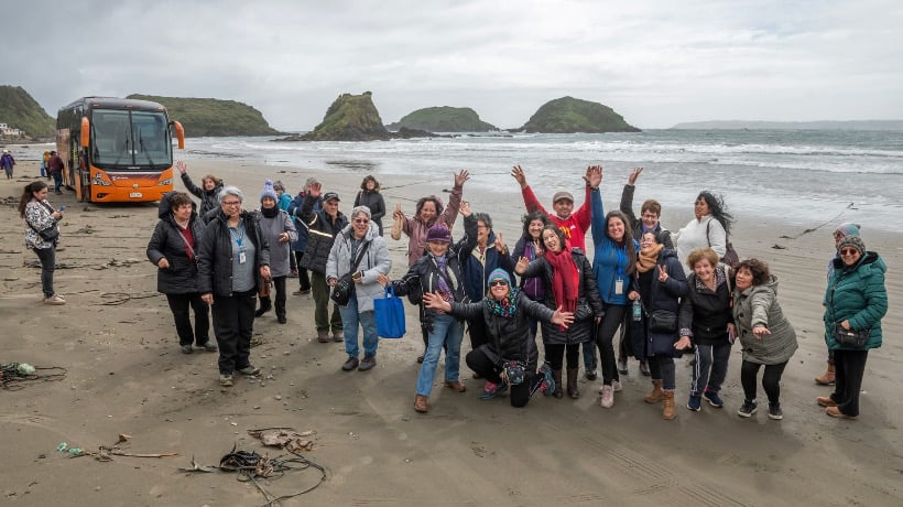 Ancud organizó tour gratuito a Puñihuil para personas mayores autovalentes y cuidadores