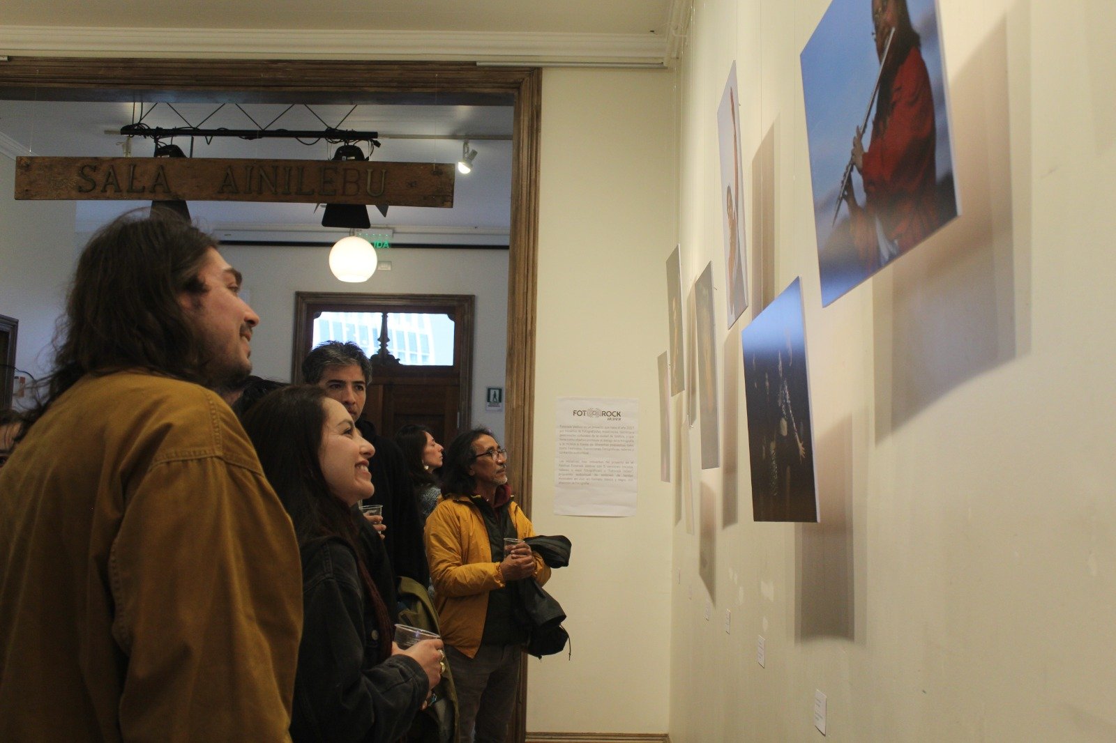 Valdivia: Con una exposición de fotografía muestran la escena musical regional