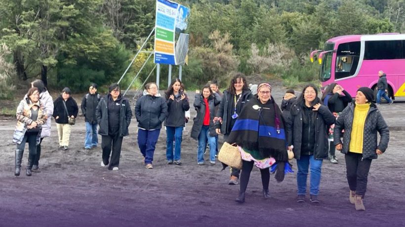 Mujeres indígenas de Puerto Varas fortalecen vínculos con la naturaleza