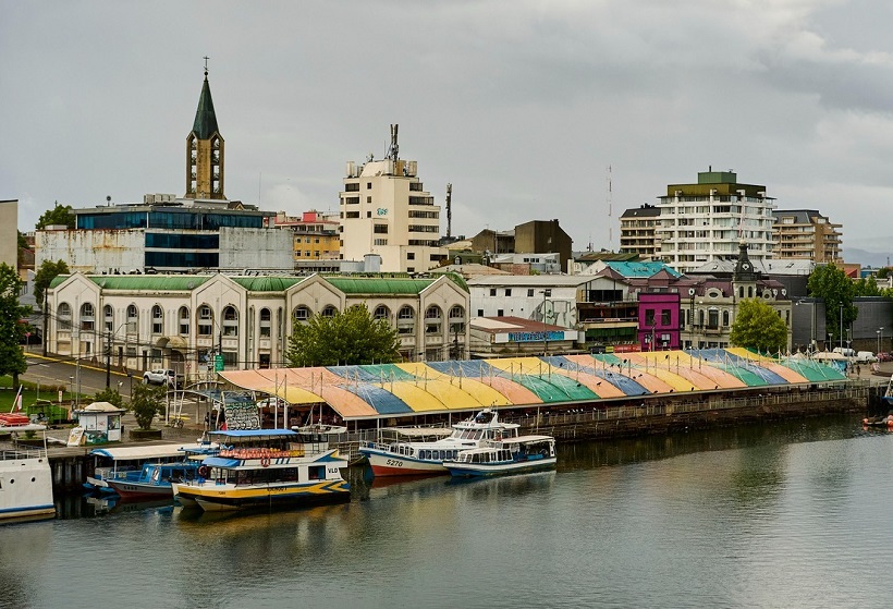 Concejo Municipal de Valdivia aprueba declaración de interés público a iniciativa privada para revitalizar el Mercado Municipal