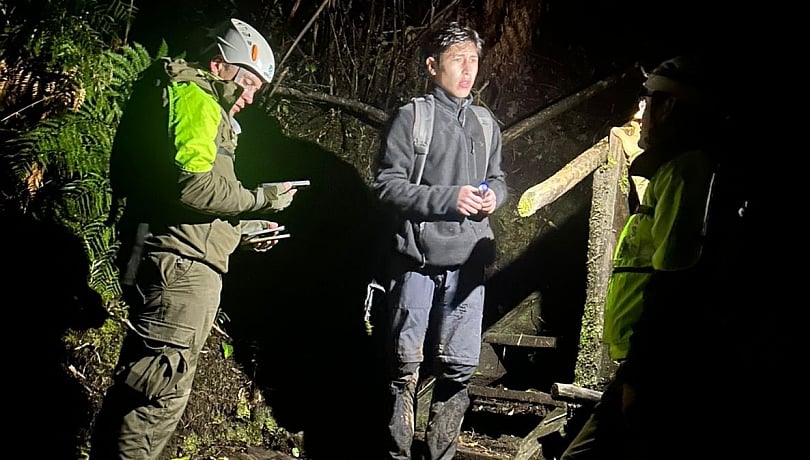 Extravío de joven en el Parque Nacional Hornopirén motivó intenso despliegue de Carabineros Extravío de joven en el Parque Nacional Hornopirén motivó intenso despliegue de Carabineros
