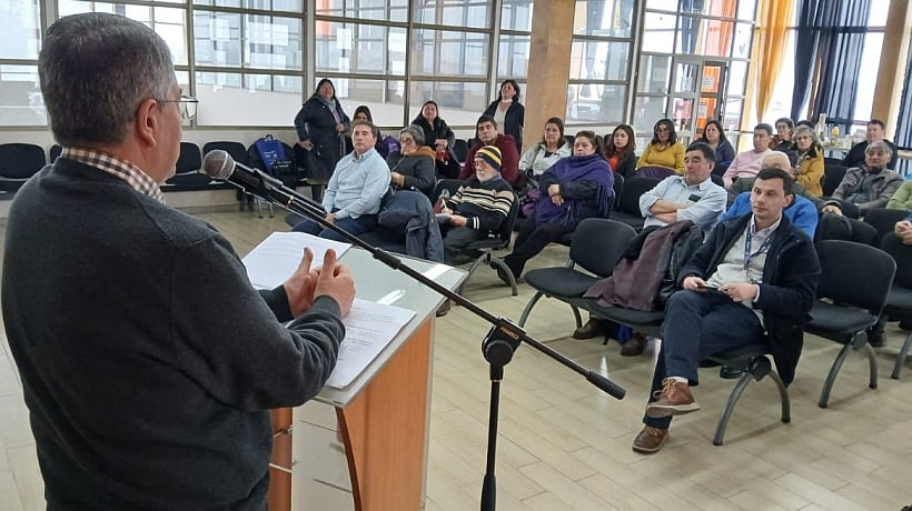 En Maullín se realizó el Primer Encuentro de Dirigentes del Agua Potable Rural En Maullín se realizó el Primer Encuentro de Dirigentes del Agua Potable Rural