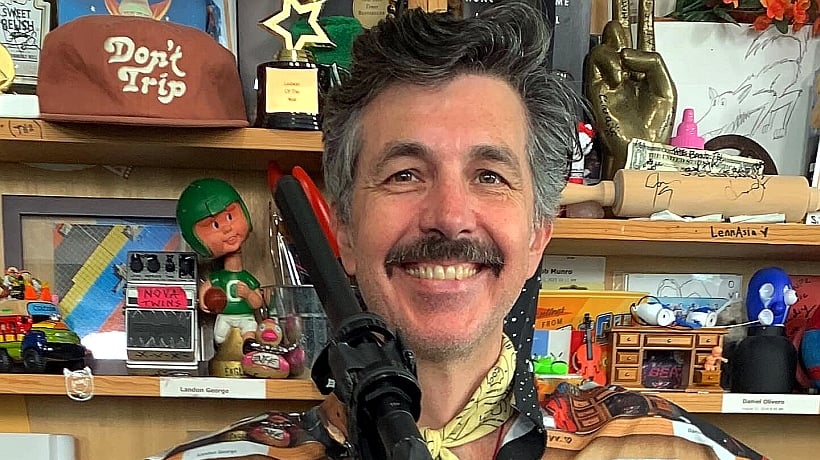 Guionista y titiritero de “31 Minutos” analizó desde Frutillar el impacto del Tiny Desk Guionista y titiritero de “31 Minutos” analizó desde Frutillar el impacto del Tiny Desk