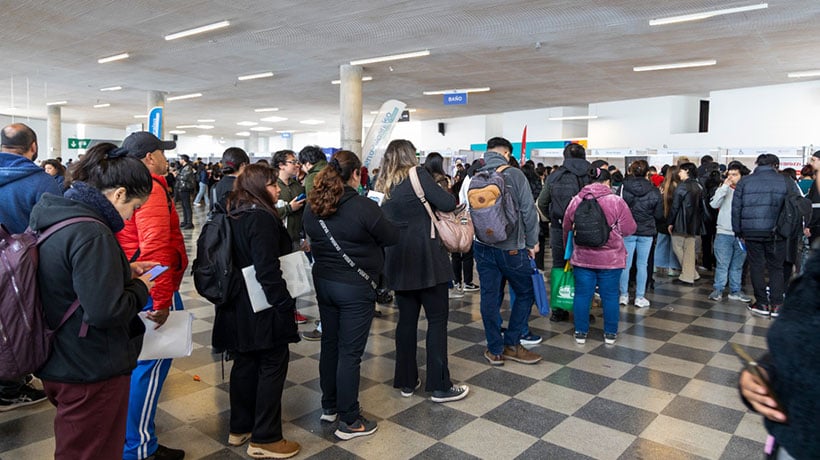 Con éxito se realizó la Feria Laboral de Valparaíso: asistieron más de 3.500 personas Con éxito se realizó la Feria Laboral de Valparaíso: asistieron más de 3.500 personas