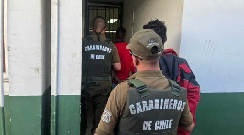 Dos venezolanos detenidos en transacción de droga en pleno centro de Copiapó